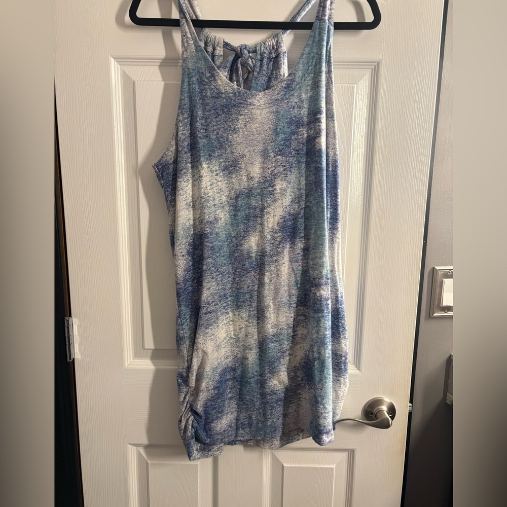 Marc By Marc Jacobs Blue and White Patterned Garment